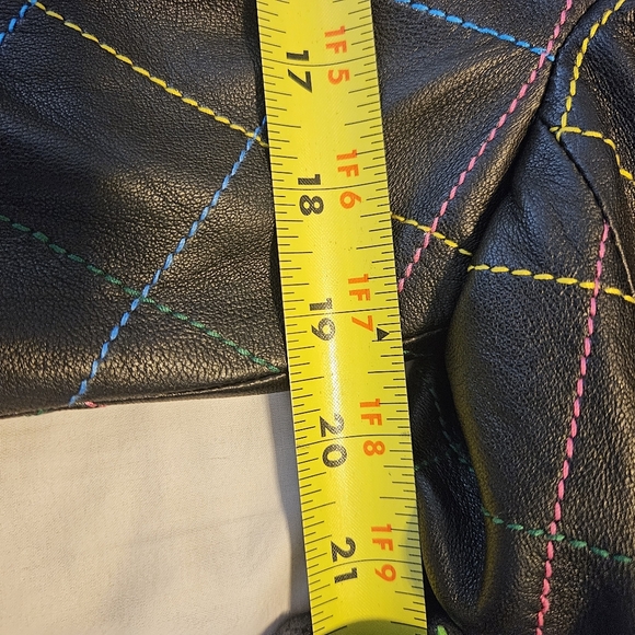 Carlisle Women's Leather Jacket Size 8 Snap Buttons Pockets - Picture 6 of 15